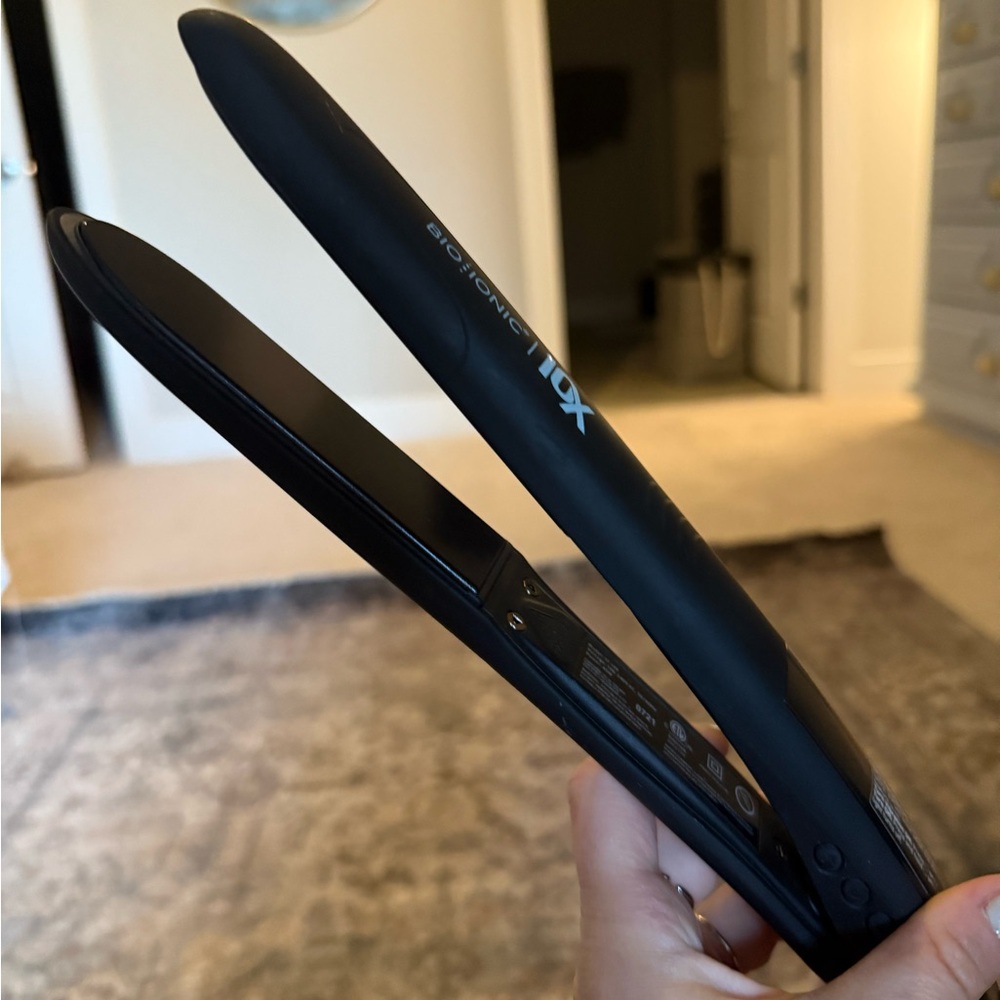 BioIonic 10X™ Styling Iron (like new)